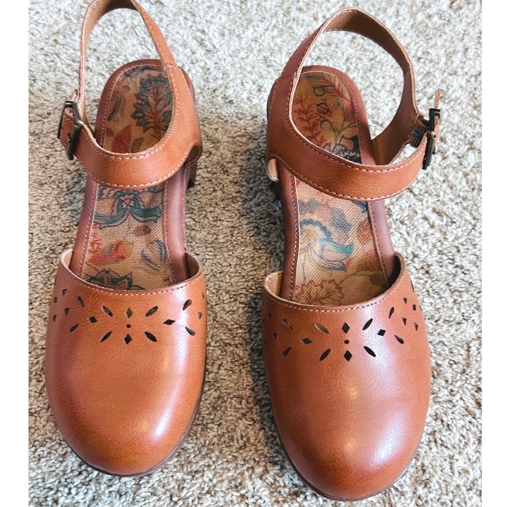b.o.c. Born Concept 10M Boho Hippie 70s Prairie Brown Mary Jane Platform Clogs